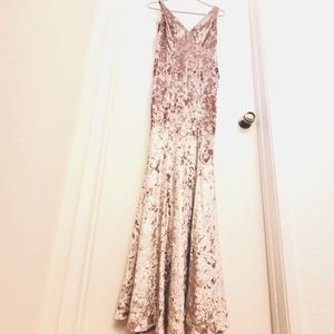 (NWT) LULU'S Crushed Velvet Pink Slit Maxi Dress Sz XS.